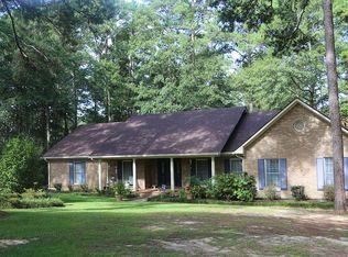 801 Wood Valley Rd, Greenville, AL 36037