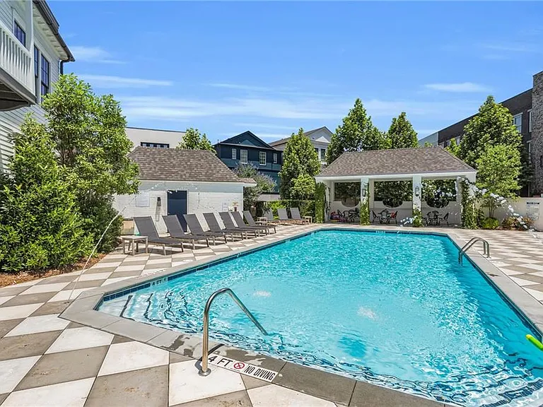 528 Bismark Rd NE — Photo 35