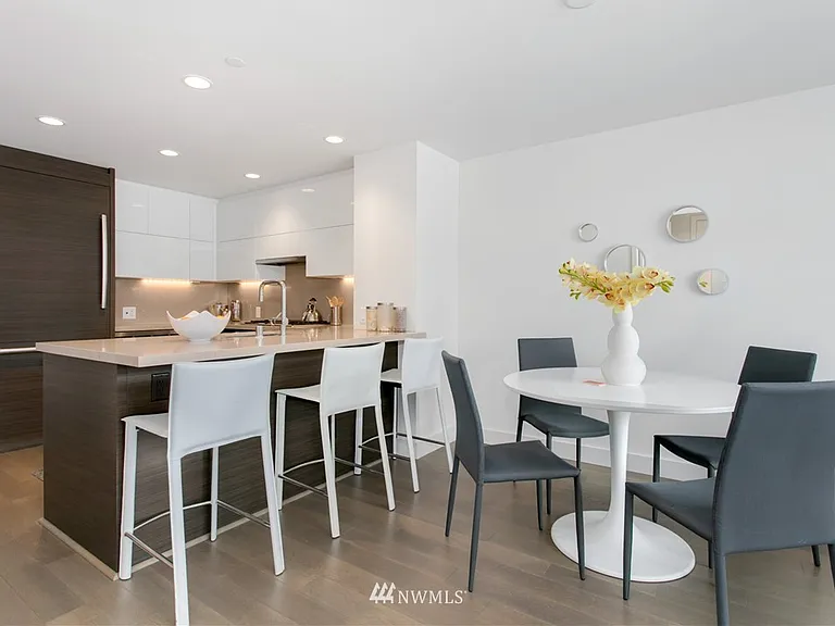 583 Battery St #809N — Photo 5