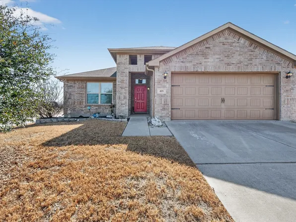 401 Millbrook Ln, Crowley, TX 76036