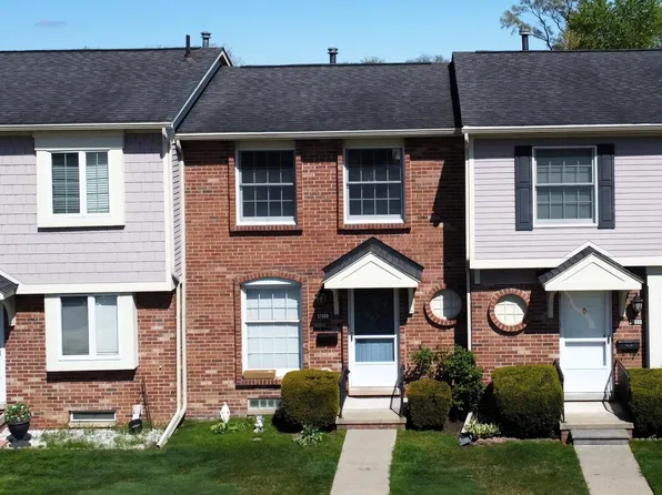 37008 Charter Oaks Blvd, Clinton Township, MI 48036