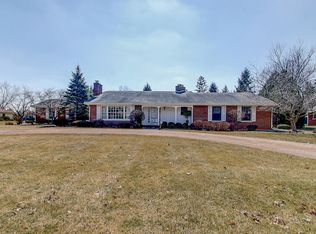 1706 Southlawn Pl, Aurora, IL 60506