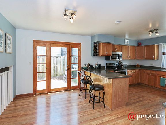 Kitchen / Breakfast Room