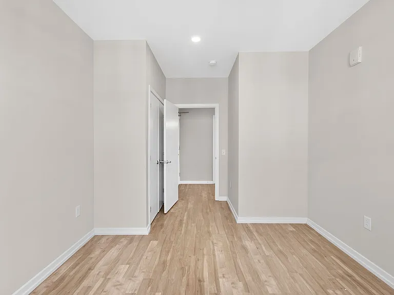The Keystone Apartments — Photo 168