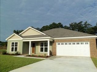 203 Shelby Ln, Dothan, AL 36301