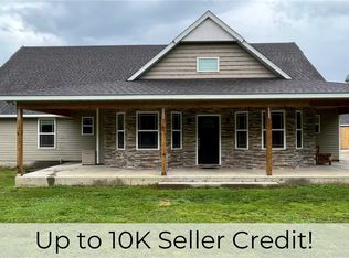 109 Paradise Ln, Springdale, AR 72762