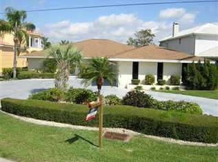 5341 Nautilus Dr, Cape Coral, FL 33904