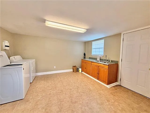 324 S Pierce St — Photo 15
