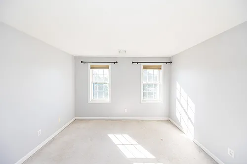 469 Walnut St Photo 1