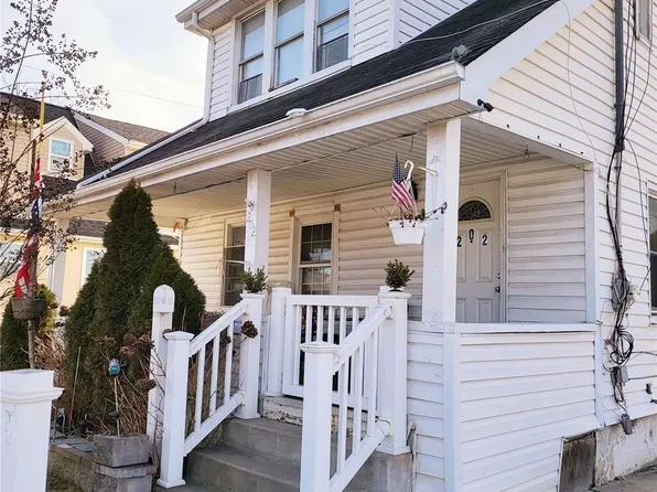 202 W Graham Avenue, Hempstead, NY 11550