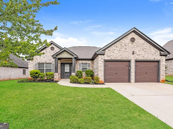 3216 Alhambra Cir, Hampton, GA 30228