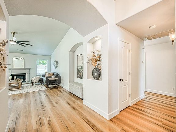 5th image of 4994 W Decatur Ave