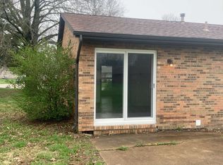 320 Baltes Dr, Shiloh, IL
