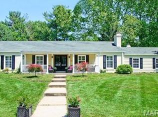 10111 Ingleside Dr, Saint Louis, MO