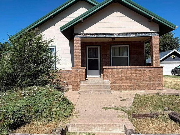 2nd image of 409 S Dodge Ave