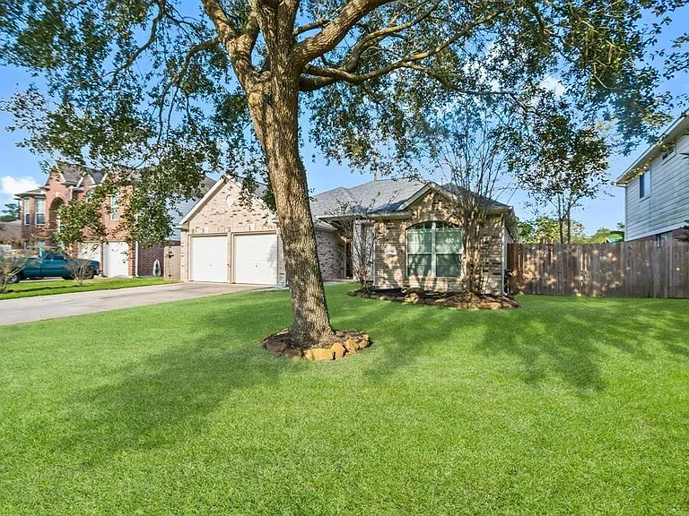25910 Oakridge Forest Ln — Photo 3