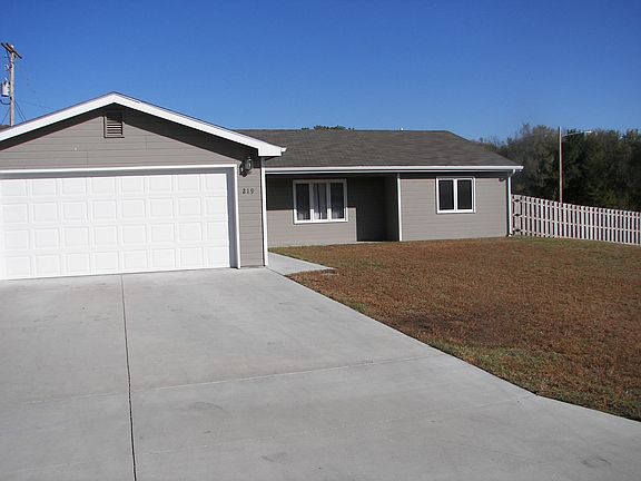 219 William Drive, Ogden, Kansas