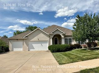 5306 NE 70th St, Kansas City, MO 64119