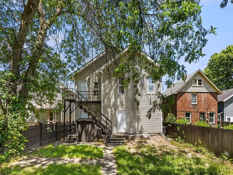 1339 Mooberry St — Photo 27
