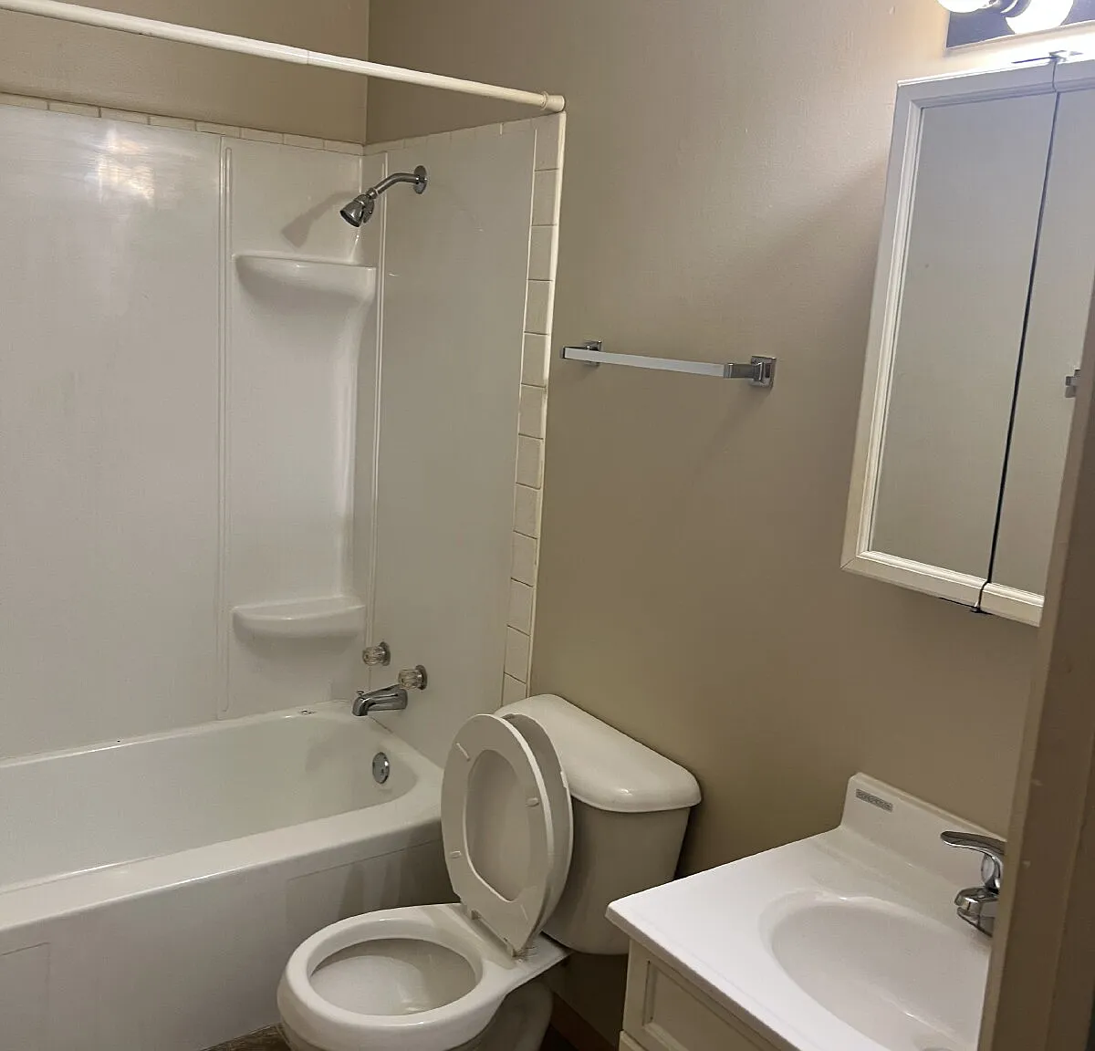 1 bed, 1.0 bath, 600 sqft, $750 — Photo 4