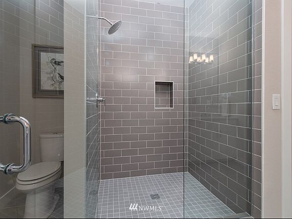 4th image of 4032 129th Pl SE Unit 6