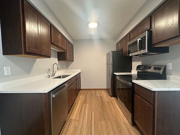 2nd image of 65 Sunfish Ct #8