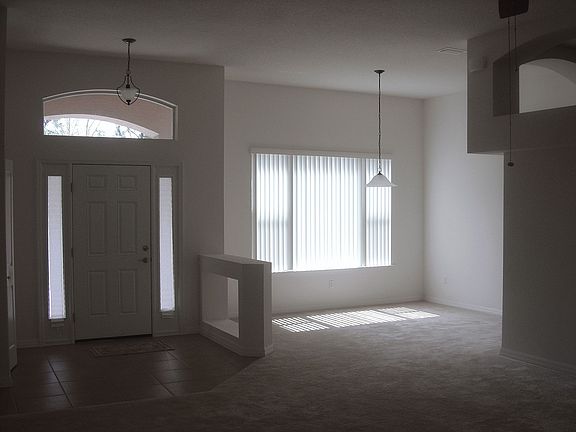 5th image of 88 Edward Dr