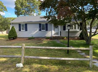 108 Exeter Rd, West Yarmouth, MA 02673