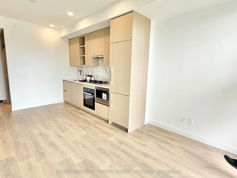 18 Esther Shiner Blvd #1003 — Photo 7