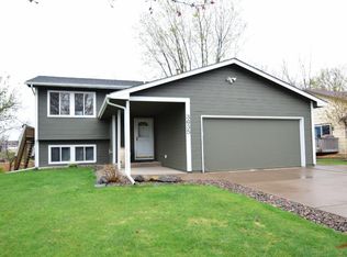 3635 E Mineral Pond Blvd, Anoka, MN 55303