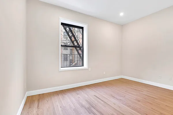 Rented by Cooper & Cooper Real Estate | media 20