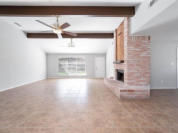 4th image of 13307 Pecan Oak Dr