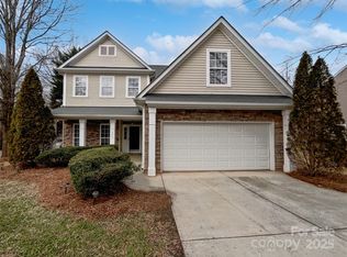 2507 Oakdale Creek Ln, Charlotte, NC 28216