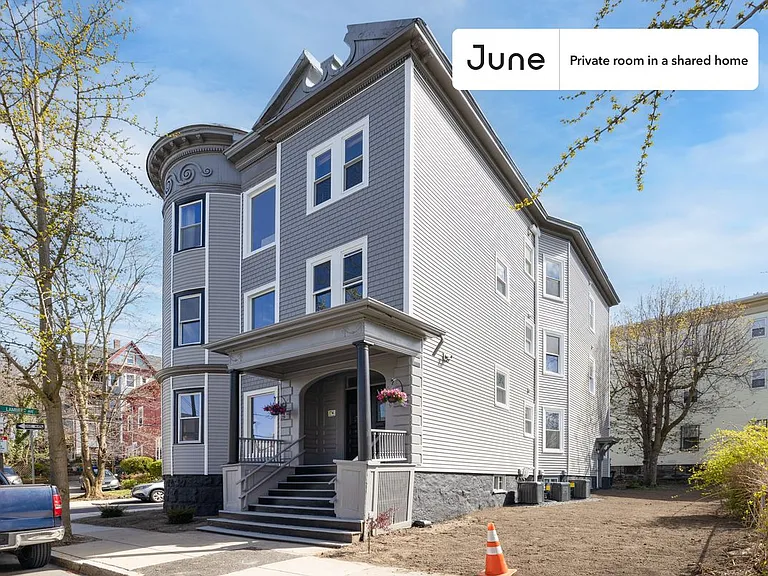 41 Dorr St #D — Photo 11