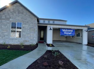 6211 E Ramona Way, Fresno, CA 93727