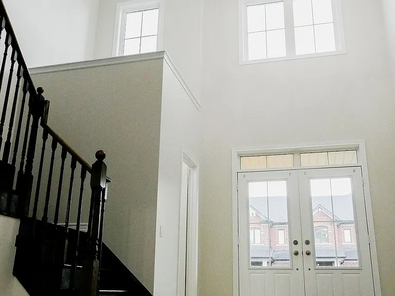 102 Benadir Ave — Photo 10