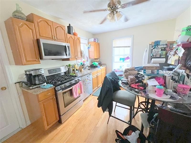 1st image of 286 Salem St #2