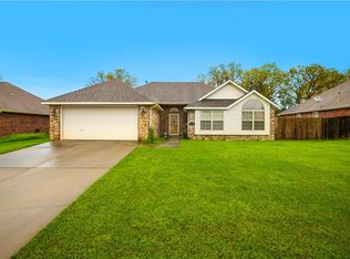 168 W Colorado Ave, Springdale, AR 72764