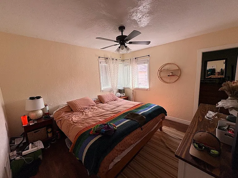 670 E Hollywood Ave — Photo 9