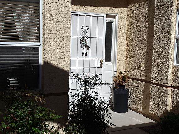 2nd image of 5204 Summerglade Dr