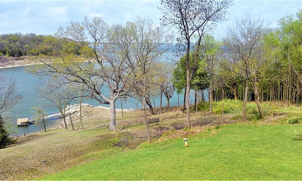1st image of 413 Thompson Heights Dr