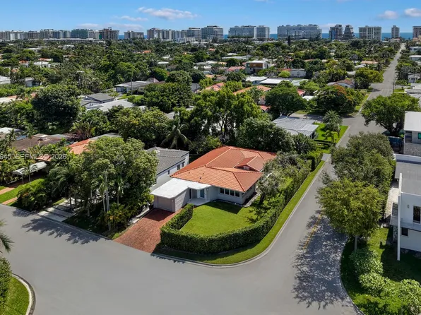 8901 Hawthorne Ave, Surfside, FL 33154
