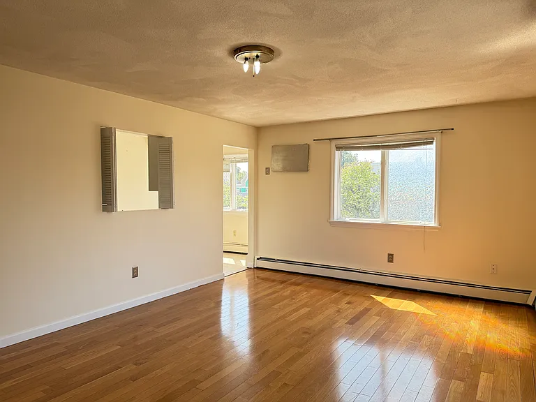 7 North St #2A — Photo 6
