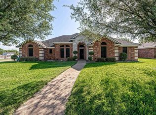 1100 Heatherwood, Hewitt, TX 76643