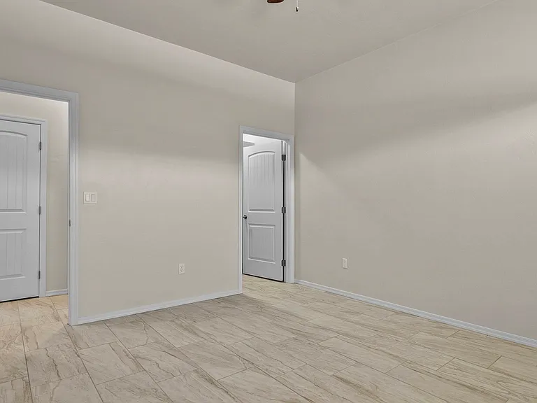 1601 Golden Gate Way — Photo 12