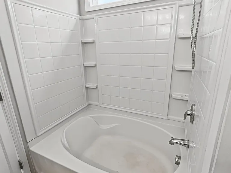 3457 Kernstown Dr — Photo 12