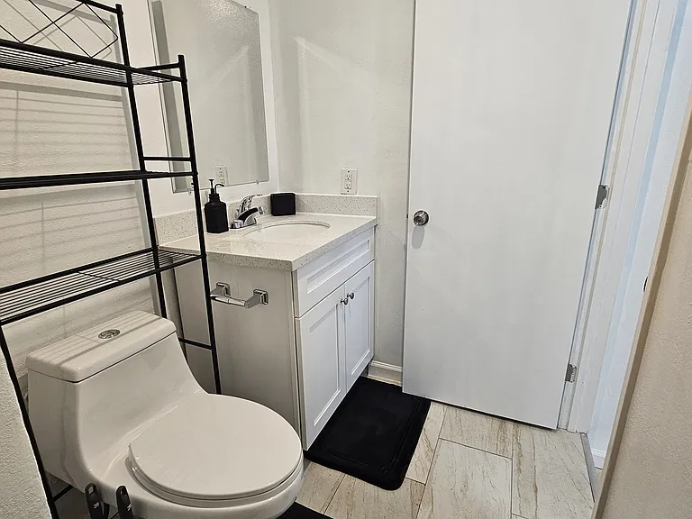 456 Linnell Ave #B — Photo 12