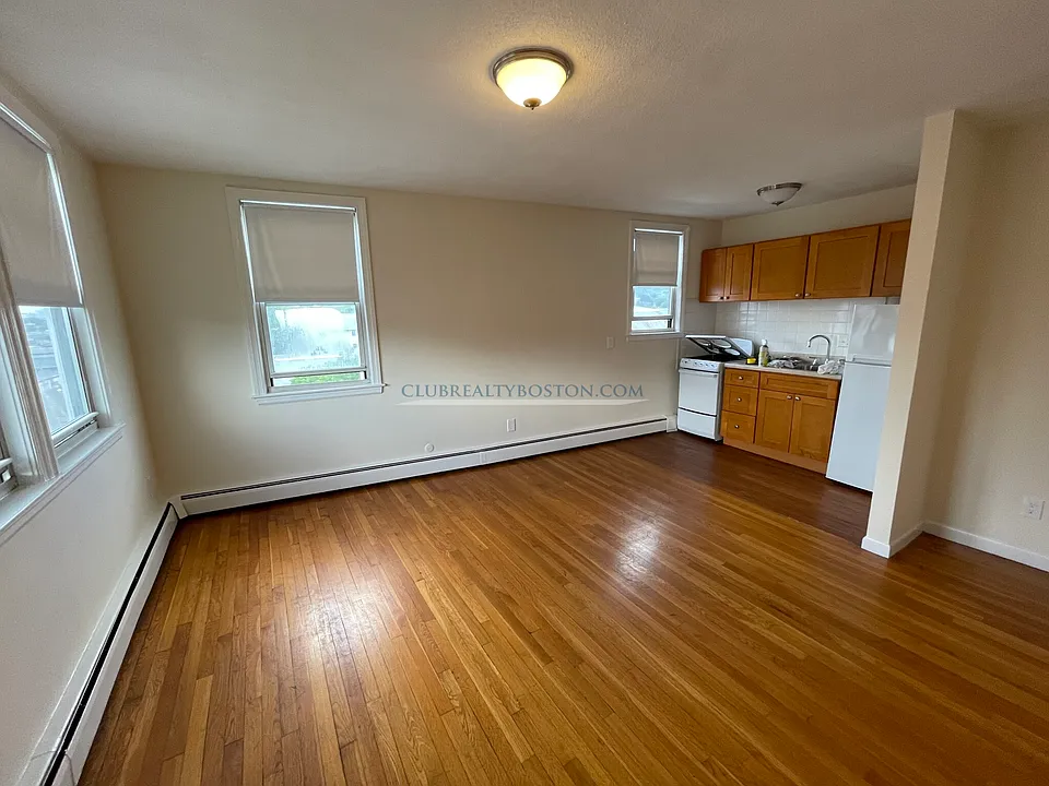 172 N Beacon St #11