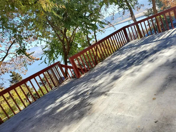 1663 Lakeshore Dr, Klamath Falls, OR 97601