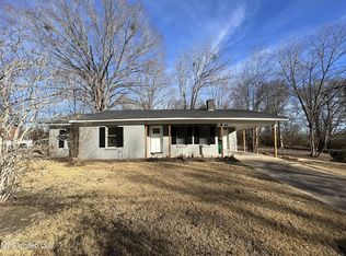 397 Moore St, Morton, MS 39117